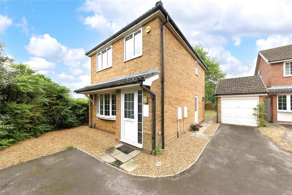Ditton Walk Eland Way, Cambridge, Cambridgeshire 3 bed detached house - £450,000