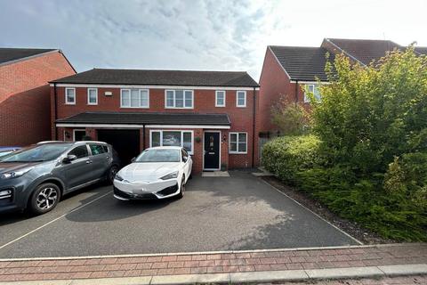 18 Ash Close, Yaxley, Peterborough, PE7 3FD