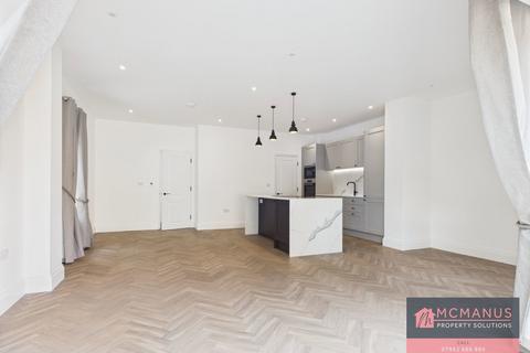 2 bedroom end of terrace house to rent, 14 North Road, Stevenage SG1