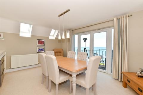 3 bedroom apartment for sale, Cliff Road, Totland Bay, Isle of Wight
