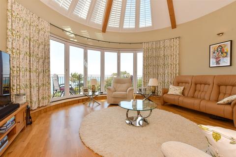 3 bedroom apartment for sale, Cliff Road, Totland Bay, Isle of Wight