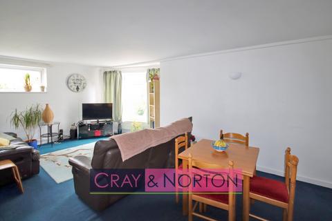 2 bedroom flat for sale, Pampisford Road, South Croydon, CR2