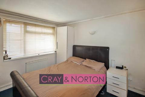 2 bedroom flat for sale, Pampisford Road, South Croydon, CR2