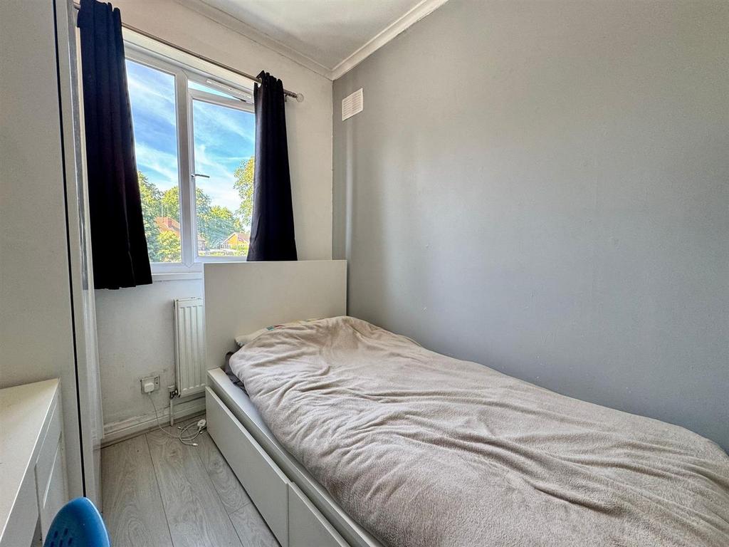 Bedroom 3 (2).jpg