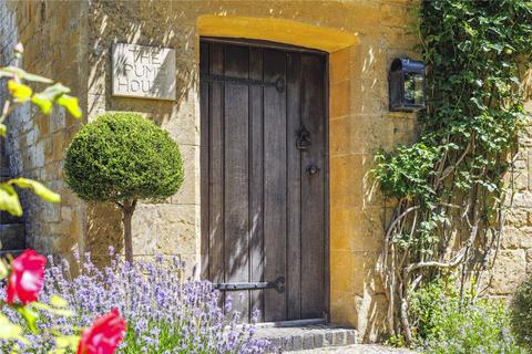 2 bedroom detached house to rent, Middle Hill, Broadway, Worcestershire, WR12