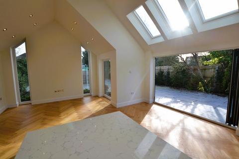 2 bedroom bungalow to rent, Pirton, Hertfordshire