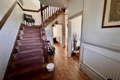 4 bedroom detached house for sale, Brynmawr Avenue, Ammanford