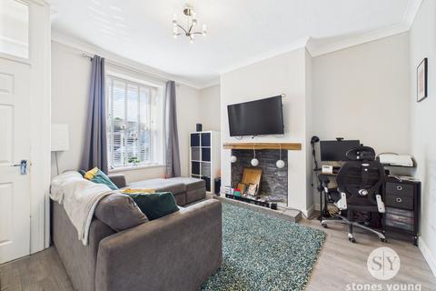 4 Cross Street, Lower Darwen, Darwen, BB3 0PW