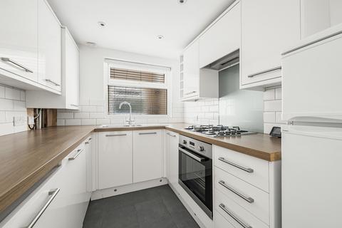 1 Woodstock Gardens, Beckenham, BR3 5BE