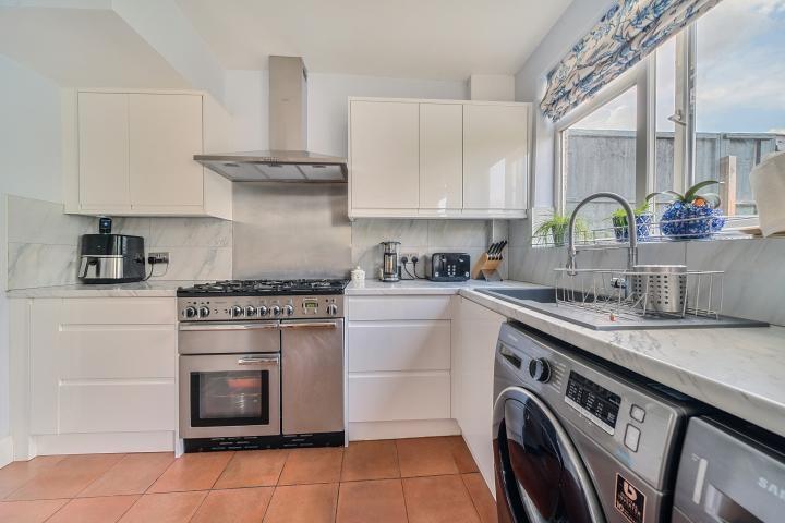 Chpk1560991 large-14-11 jpg