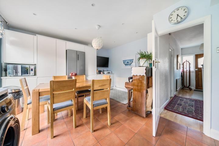 Chpk1560991 large-15-12 jpg