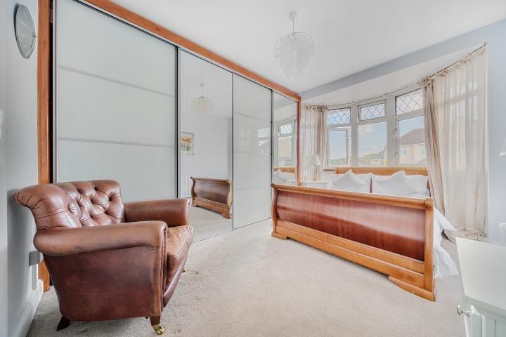 Chpk1560991 large-4-04 jpg