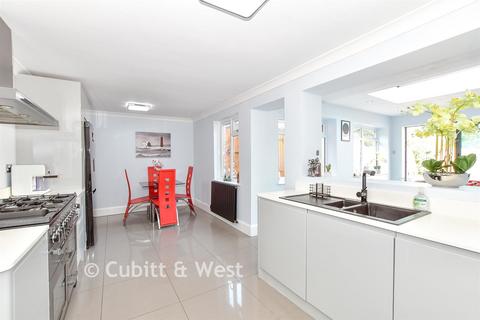 3 bedroom terraced house for sale, Newbarn Road, Havant, Hampshire