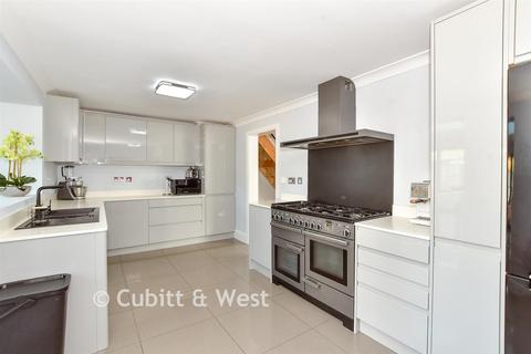 3 bedroom terraced house for sale, Newbarn Road, Havant, Hampshire