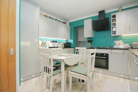 3 bedroom detached house for sale, Mount Tabor Street, Pudsey