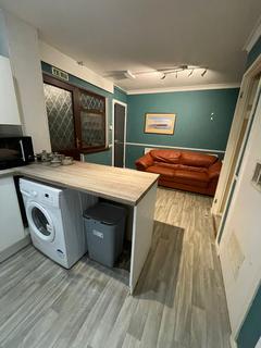 1 bedroom in a house share to rent, Devon Rd, Rednal