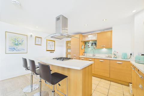 3 bedroom apartment for sale, Boscombe Spa Road, Boscombe, Bournemouth, Dorset, BH5