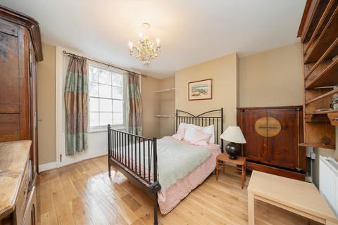2 bedroom maisonette for sale, Malden Road, London NW5