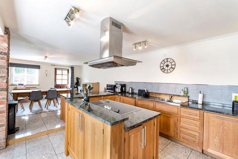 4 bedroom detached house for sale, High Street, Doncaster DN10