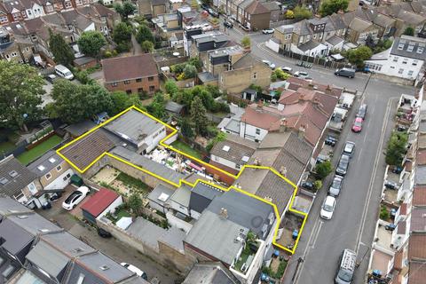 undefined, Walpole Road (R), London SW19
