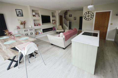 3 bedroom semi-detached house for sale, Pilgrims Close, Pilgrims Hatch, Brentwood, Essex, CM15