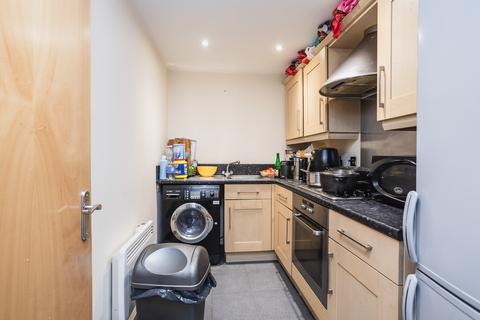 2 bedroom flat for sale, Spinner Croft, Chesterfield S40