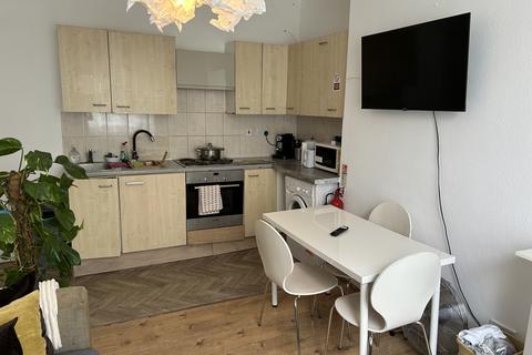 5 bedroom apartment to rent, Leinster Terrace, London W2