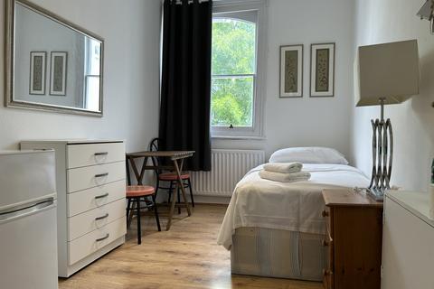 5 bedroom apartment to rent, Leinster Terrace, London W2