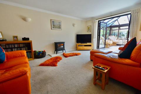 4 bedroom detached house for sale, Cherry Close, Offenham, WR11 8SQ