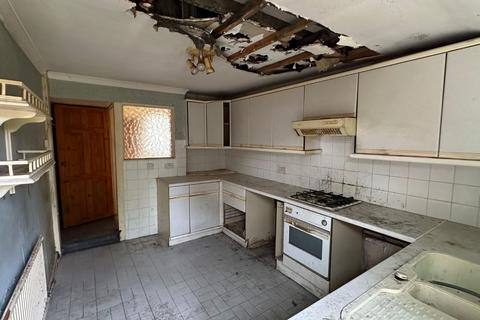 2 bedroom end of terrace house for sale, 29 Radyr Road, Cardiff, South Glamorgan, CF14 2FU