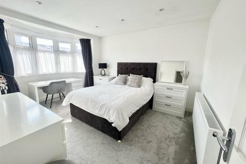 118 Wilmington Gardens, Barking, IG11 9TU