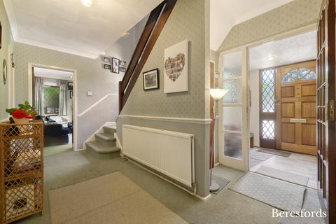 4 bedroom detached house for sale, Rayleigh Road, Hutton, CM13