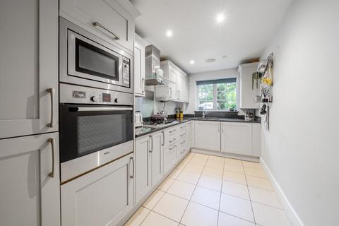 2 bedroom flat for sale, Ridgway Road, Farnham, Surrey, GU9