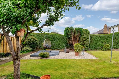 13 Craigs Road, Edinburgh, EH12 8EH