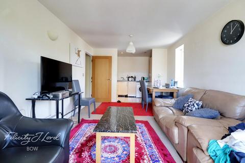 2 bedroom flat to rent, Granite Apartments, Stratford