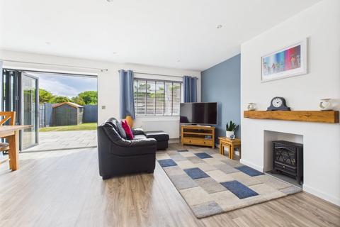 11 Gannet Road, Weston-super-mare, BS22 8US