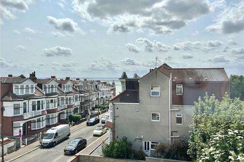 3 bedroom flat for sale, Palmeira Court, 98-100 Station Road, Westcliff-On-Sea