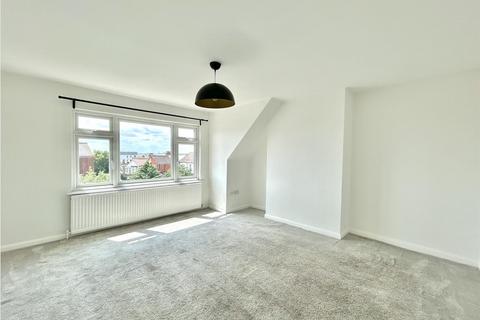 3 bedroom flat for sale, Palmeira Court, 98-100 Station Road, Westcliff-On-Sea