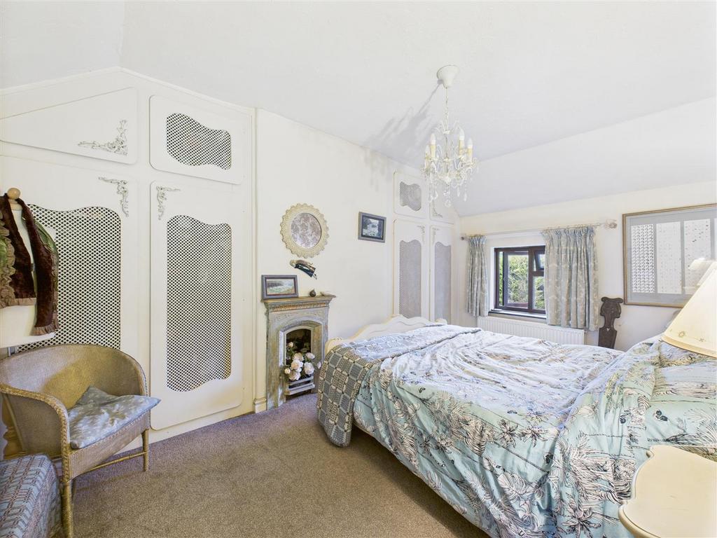 CAM02453 G0-PR0099-STILL003.jpg