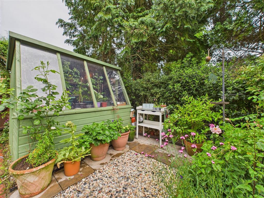 CAM02453 G0-PR0099-STILL019.jpg