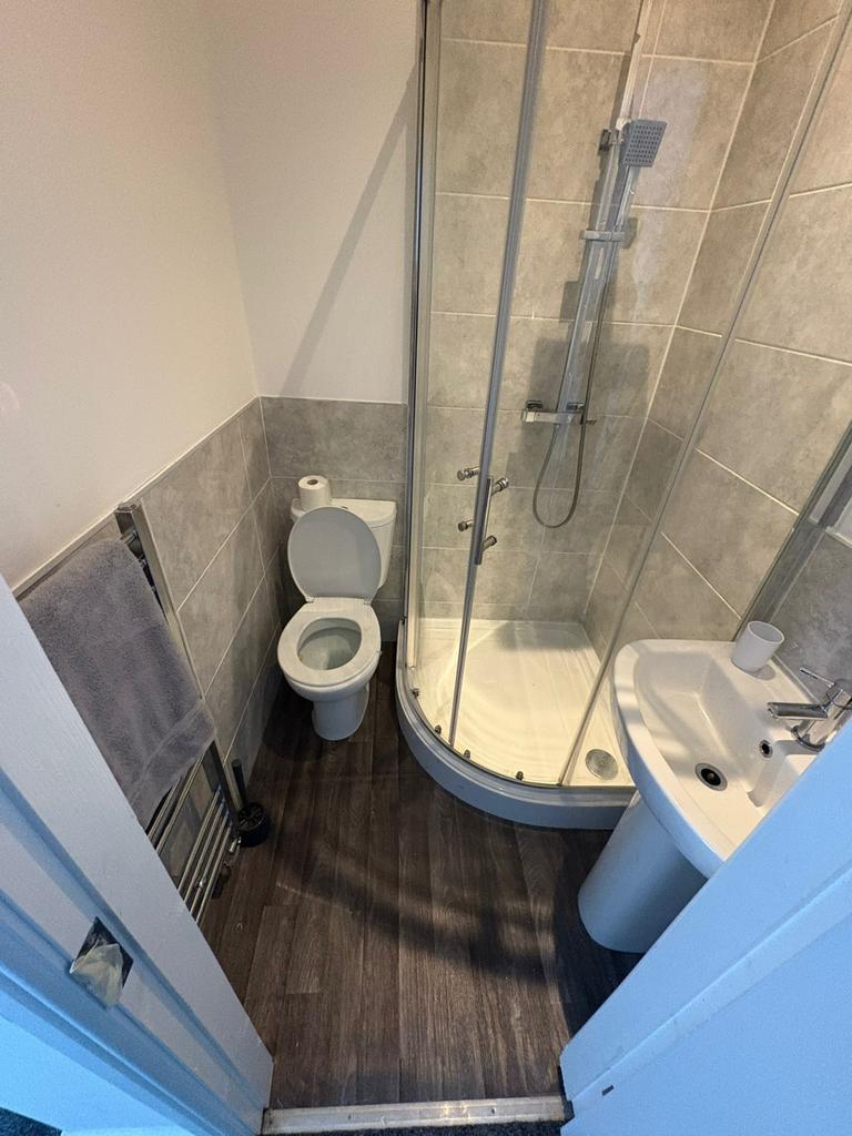 Ensuite bathroom