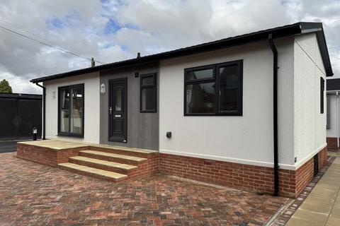 2 bedroom park home for sale, Barlestone, Warwickshire, CV13