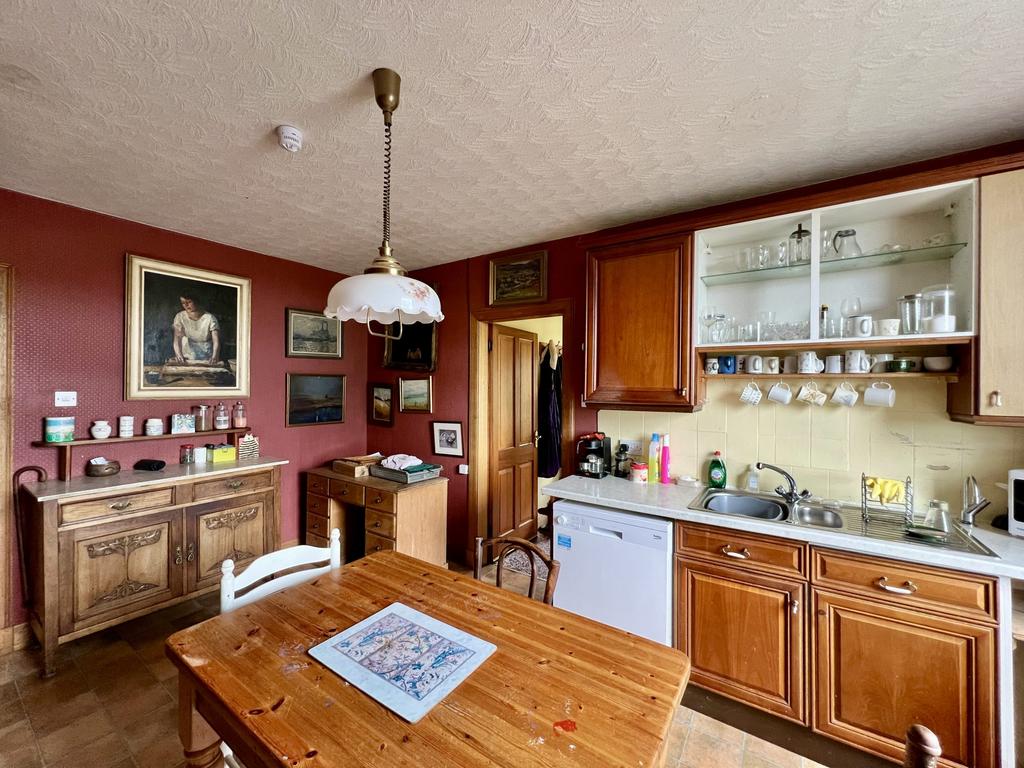 The Old Saddlery, 1 Cannee Court, Kirkcudbright -