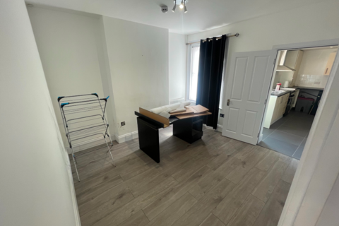 3 bedroom terraced house for sale, Ridgway Road, Luton