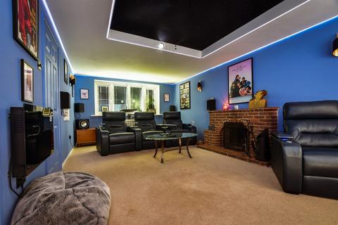 5 bedroom detached house for sale, Wilson Grove, Uckfield, East Sussex