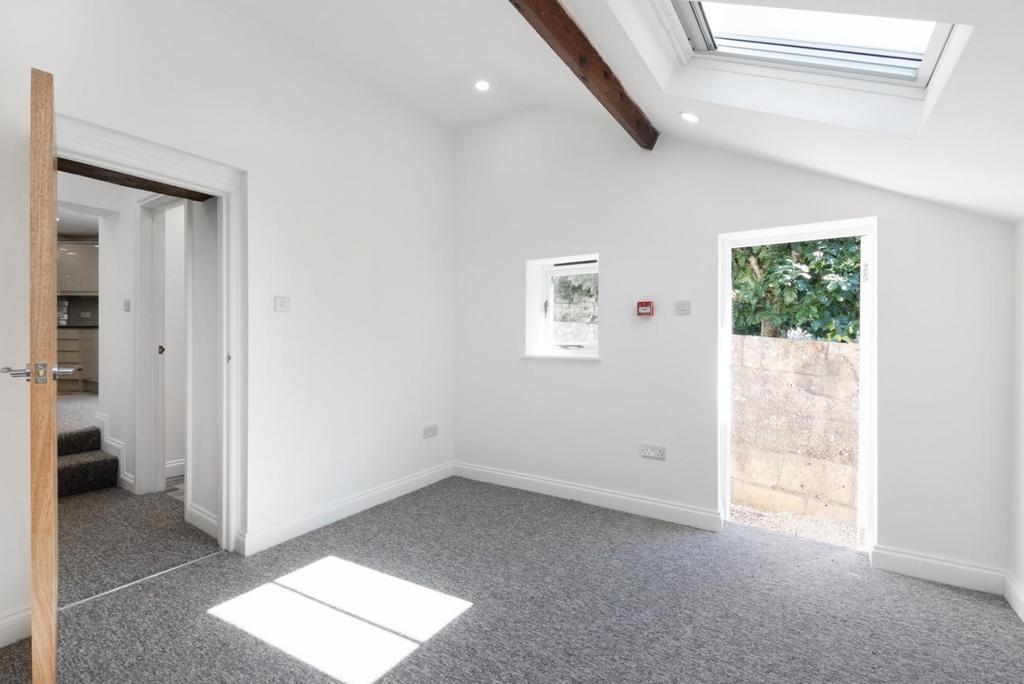 Flat 5, 1 Lower East Hayes Bath, BA1 6 AN-12.jpg