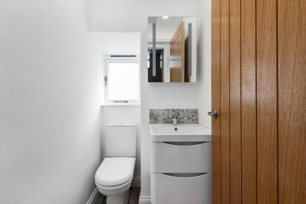 Flat 5, 1 Lower East Hayes Bath, BA1 6 AN-9.jpg