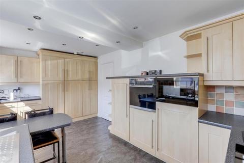 10 Babbacombe Way, Hucknall, Nottingham, NG15 6NW