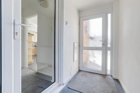 10 Babbacombe Way, Hucknall, Nottingham, NG15 6NW