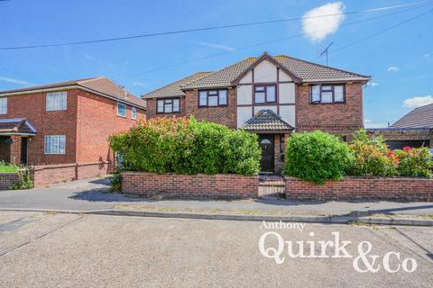 5 bedroom detached house for sale, Handel Road, Canvey Island, SS8